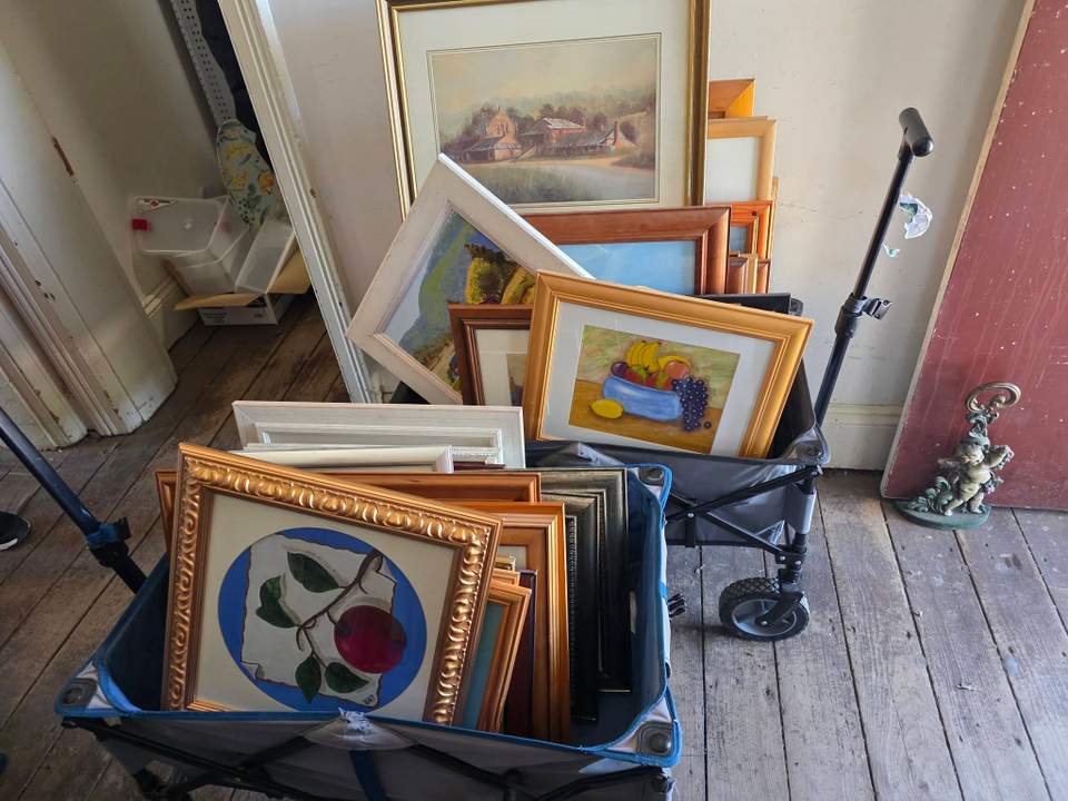 FLASH SALE !!! 9am onwards - Saturday 5th September on the OP Shop verandah (over the road from the Lions Riverside Market) Multiple pieces of artwork $20ea 2 racks of assorted clothing items BNWT No holds and only while stock lasts, so be sure to get there early so you don't miss out on a bargain.