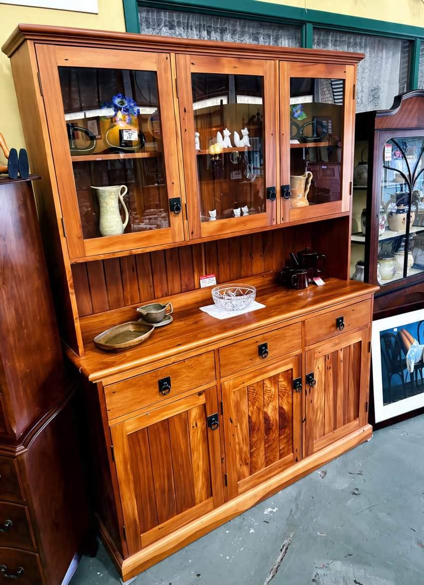 Country Treasures Tuakau
Open this Weekend

Saturday 9:30am-3pm
Sunday 10am-3pm
Monday & Tuesday CLOSED
 Buy & Sell – Unique antiques & quality collectibles
 Lay-By Options – Take home treasures today!
 Local Deliveries Available
 Find us at Corner of George & Jellicoe Ave, Tuakau
 Call us at 092369225
 www.countrytreasuresltd.com