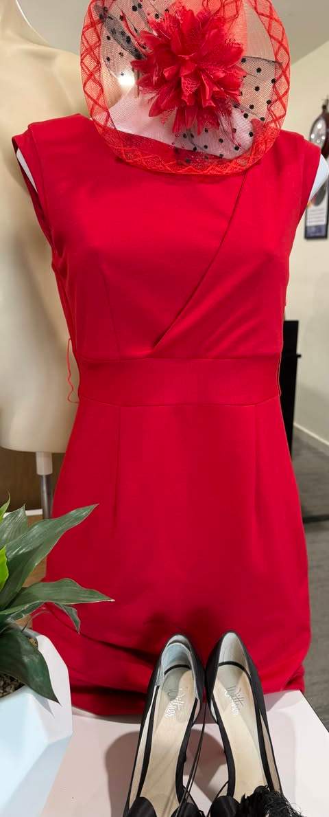 Race day, garden party, lunch out, or “I just like dressing up” ...we have pieces for all the above
Come find something with polish, personality, and a very friendly price.