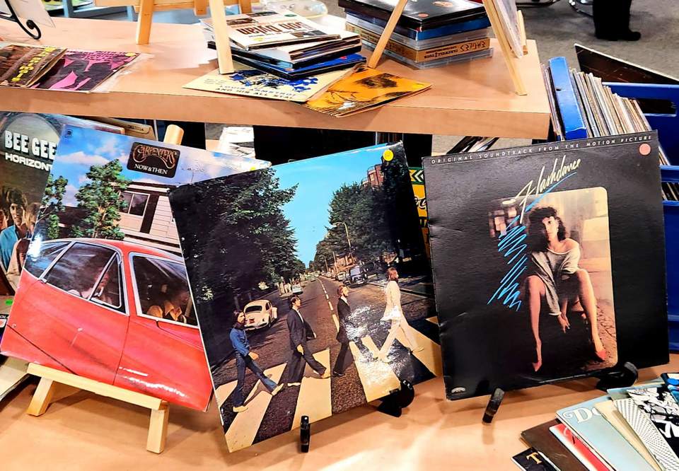 Groovy baby! Let the good times roll with all time classic LP records, cassettes and CD collectibles. 💃 🕺 These won't last long. No holds sorry. Just pop in-store. We are open 6days Mon-Fri 9am-5:30pm and Sat 9-5pm. Find us at 166 Tahunanui Drive, Nelson. See you soon 🎶 🎵 #charityshop #nelsontasmannz #habitatforhumanitynelson #fundraisingforacause #vintagefinds
