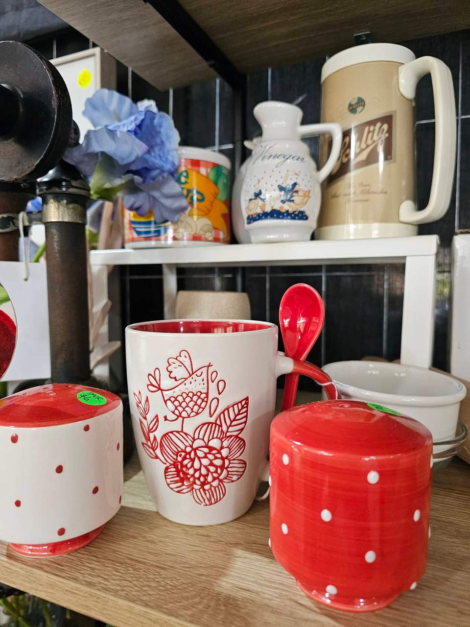 This N That Thrift Shop is in the grounds of Living Water Uniting Church 481 Broadwater Rd, Mansfield. Open Monday to Saturday 9.30am till 3pm. Plenty of off street parking and easy accessible entry.