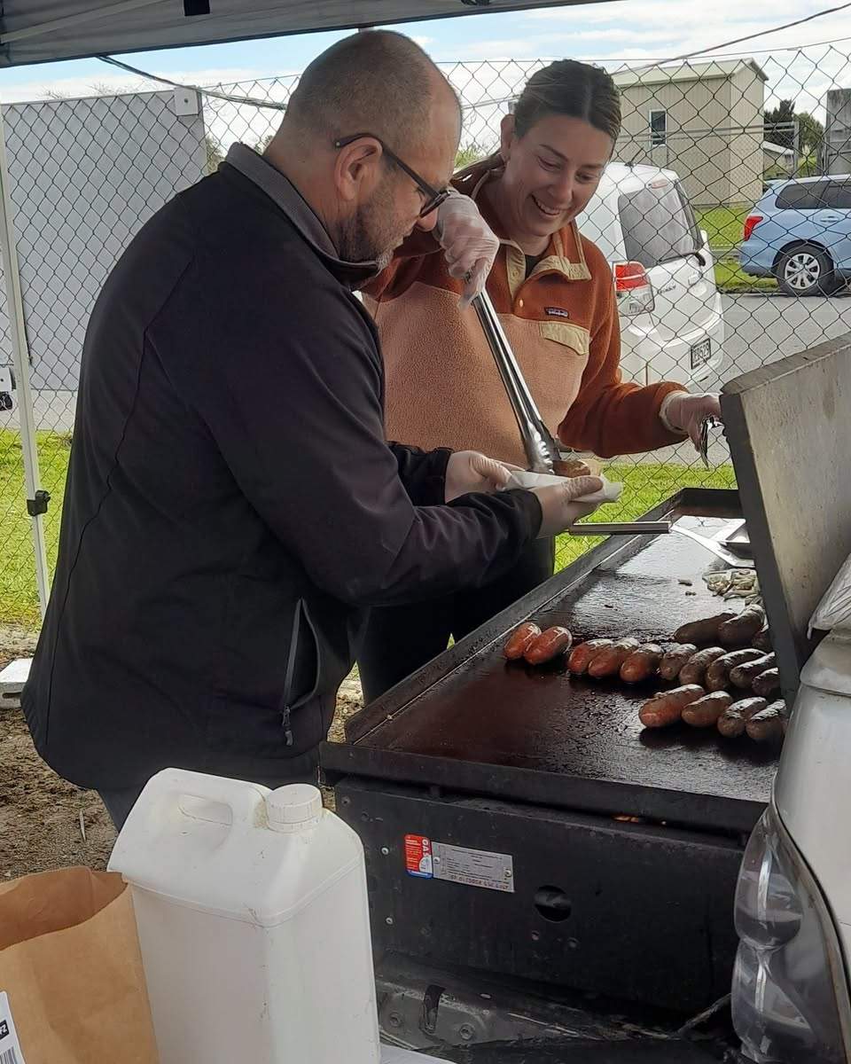 Head over to Hauraki Repair and Reuse Centre and support them

Come One, Come All!
We are officially in our new space
 and we want to share our excitement with you!
7 Grey Street, Paeroa
 SALES
 RAFFLES
 FREE SAUSAGE SIZZLE
 LIVE MUSIC