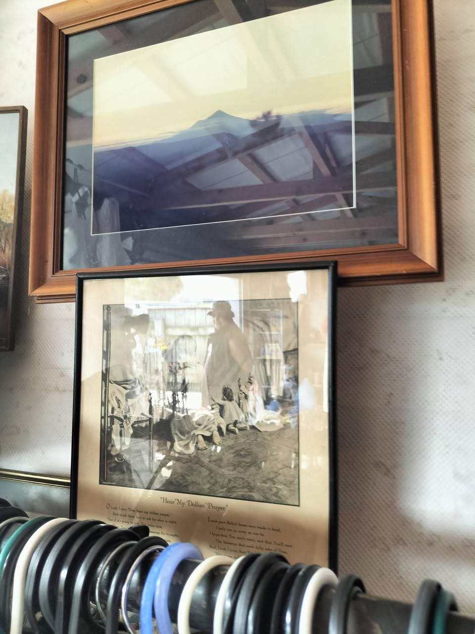 Our popup shop has been restocked with lots of treasures we will be open Saturday 10 till 1pm and sunday 12 to 3pm  eftpos available .All money raised goes to maintaining the koha shed and  our upcoming Christmas event . Thank you for your ongoing support