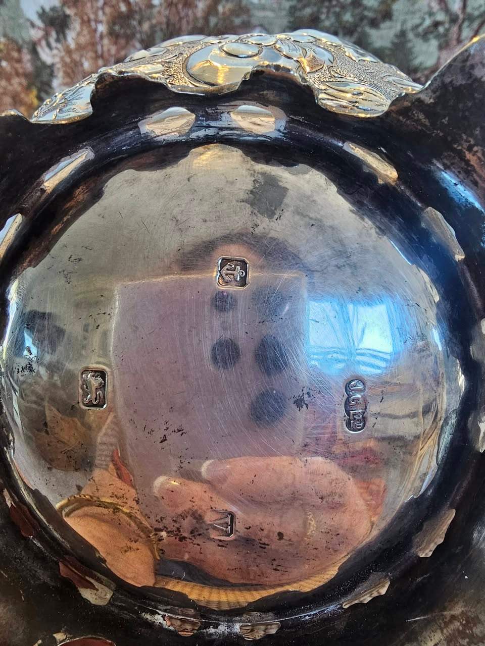 Over three weeks have passed since our post trying to find who donated the red jar. We have not had any success finding them.
Many people have wondered what the mystery item is, we can now reveal that as part of the donation, the generous donor included this stunning antique 925 solid sterling silver tea pot.
We have had it appraised and are aware of its monetary value.
EXPRESSIONS OF INTEREST
If you are genuinely interested in purchasing this item, please send a message or call the shop to arrange a time as it is being stored off site.
