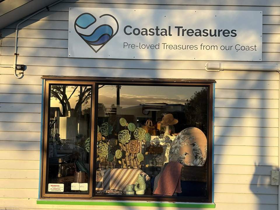Welcome to new Coastal Treasures, 97 Third View Avenue
Opening Saturday 26th September.  10am
Feeling a little overwhelmed and extremely grateful so will just show you this sneak peek and say we can’t wait to show you what we have been putting together for our community.