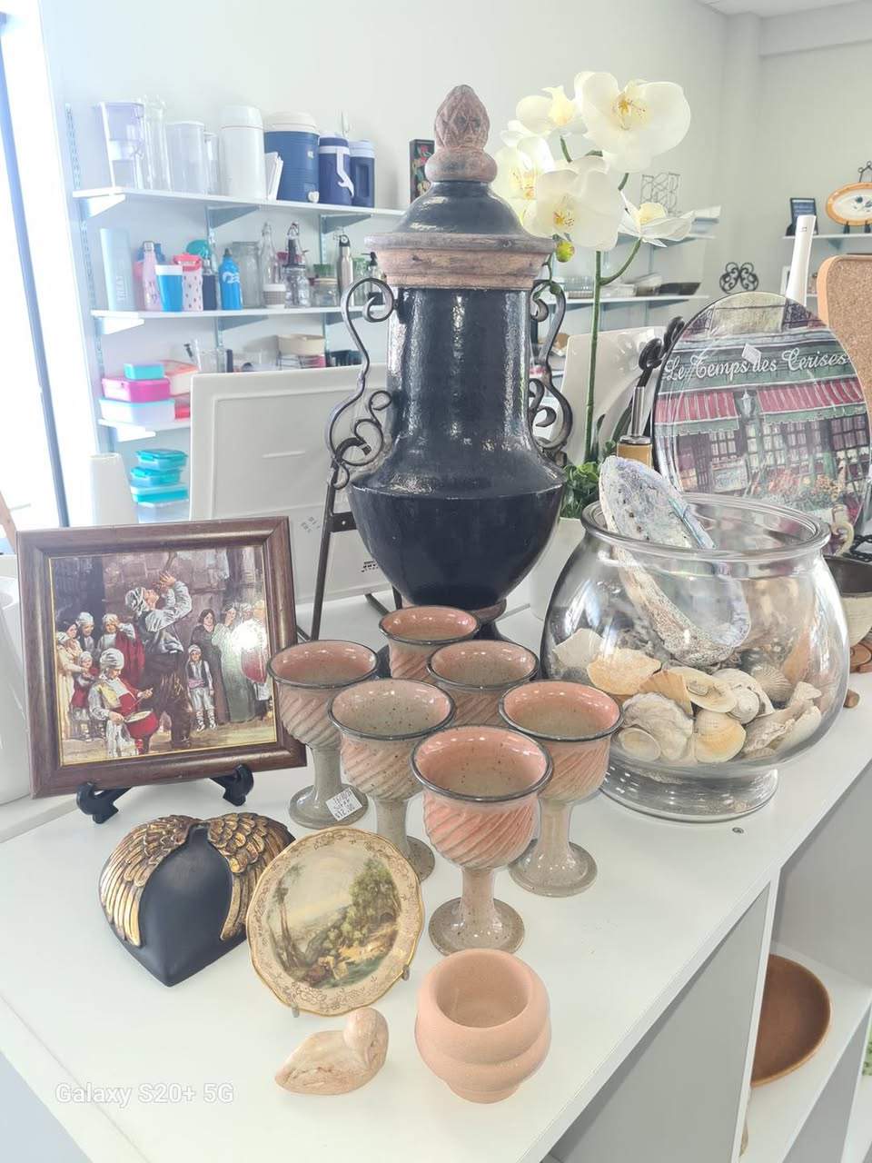 Hi from the Cambridge Family Store team,  just a brief note this week to remind you that we are gratefully, accepting all your donations 6 days a week.
Our hours are Monday to Saturday 9.00am to 5.00pm