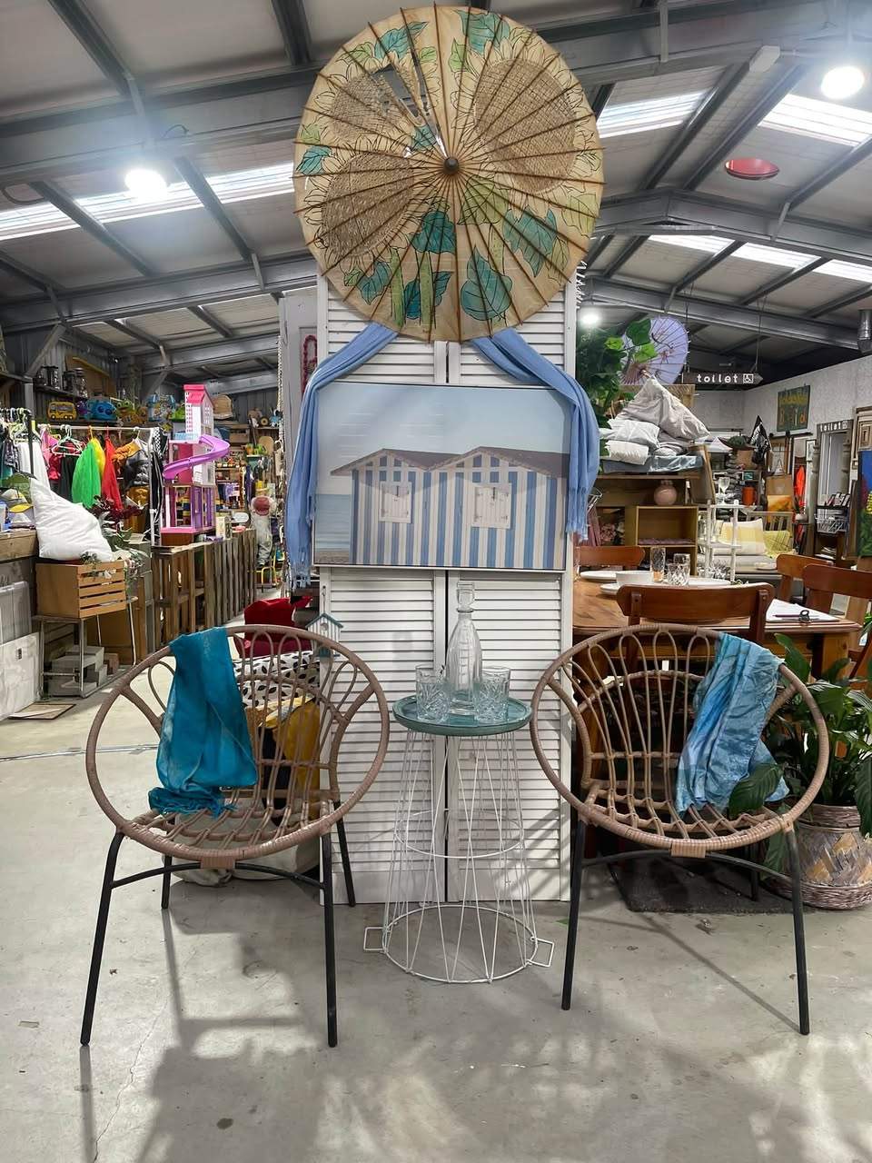 This week the shop is leaning into spring with vibrant displays showcasing more of our garden platters in a variety of sizes and colours. We have also come out punching with more warm weather clothing so get in quick to have a look.