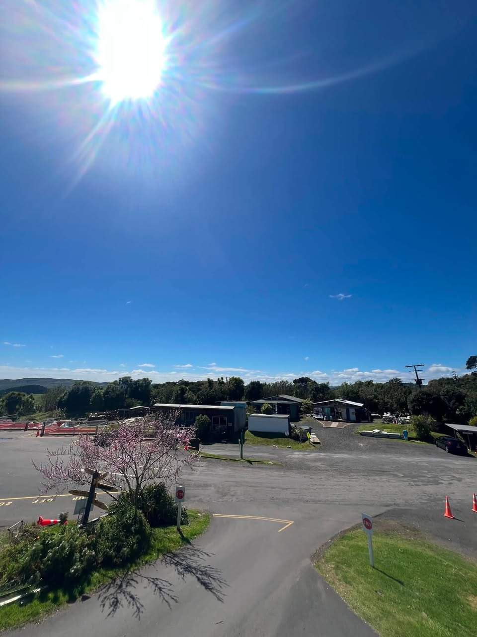 It really feels like Spring has sprung up at Site today!

Sun's out, team's vibing- even Matua is smiling
 ! Kaahu’s racks are full, and the DIY Yard is stacked with treasures.
We’re open until 5pm as always! Come and see us!
Enjoy the beautiful weather.
