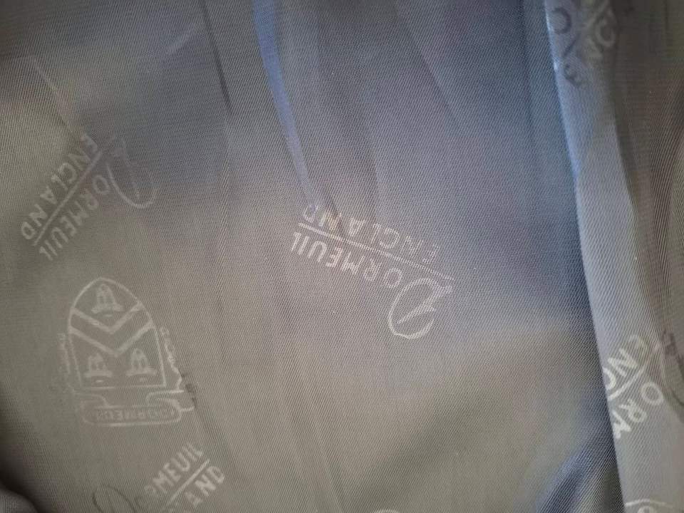 We received this beautiful leather jacket as a donation. I would like to give you as our followers  first opportunity to buy it. It is still in a great condition.
It is available for viewing at the Op Shop, weekdays 9h00 till 13h00. Ask for Riana, I keep it at the back.
Details:
Laris Jaya Leather Jacket
Dormeuil England
Soft black leather
Size M
$ 70