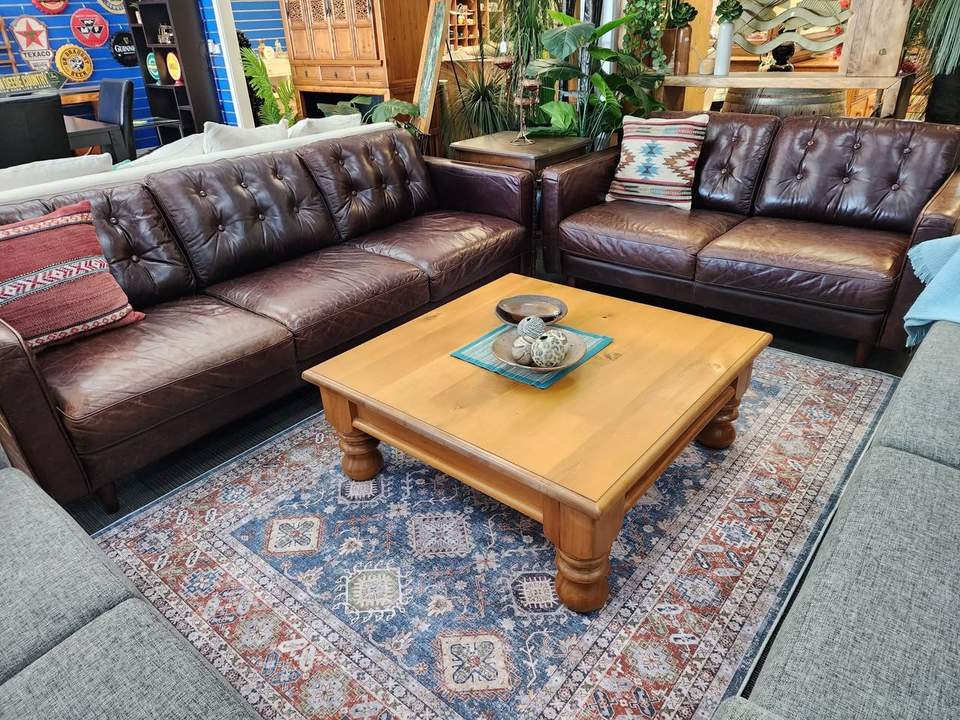 Fresh stock alert.....Lounge Suites!