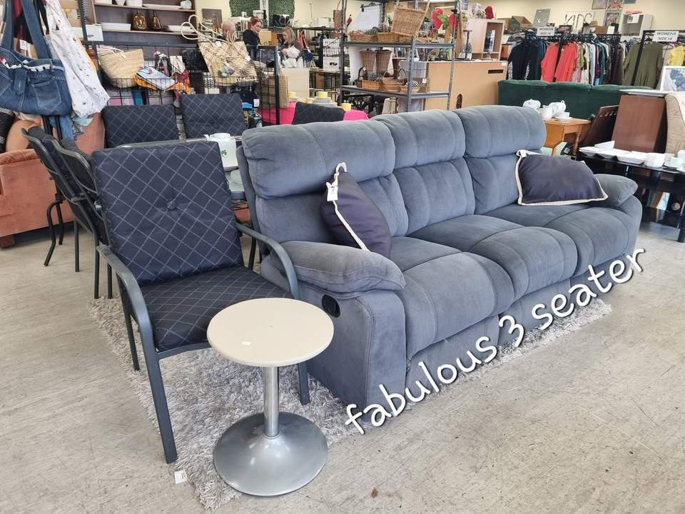 Today we changed a few areas, a mini revamp, and are pleased with the result. Come on in and see for yourself
The store is full.