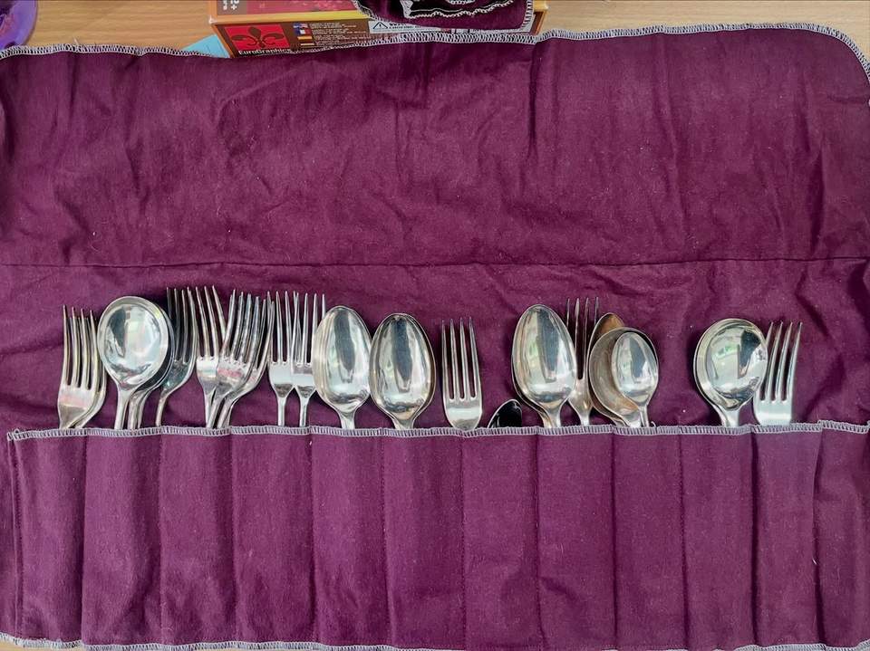 Silverware $15 - $20 each.
#silverware #opshop #thrifter #goldcoastshopping