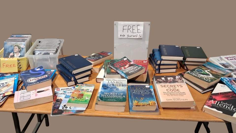 We gave a great selection of ...
 Clothing
 Books
 CDs & DVDs
 Furniture
 Puzzles
... and heaps more!
We also have a table of FREE books, DVDs & CDs; plus Red Dot $2 items!!
SEE YOU IN-STORE!