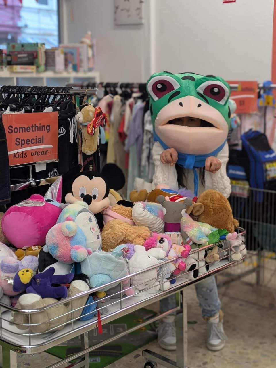 𝐂𝐨𝐰𝐚𝐛𝐮𝐧𝐠𝐚!🐢📚 Kelly is getting into the Children’s Book Week spirit at BSL Op Shops! From costumes and books to toys and hidden treasures, your local BSL Op Shop has everything you need to create a Book Week look for less. ✨ Shop pre-loved, celebrate sustainably and help support the Brotherhood of St. Laurence work towards an Australia free of poverty. 💛♻️