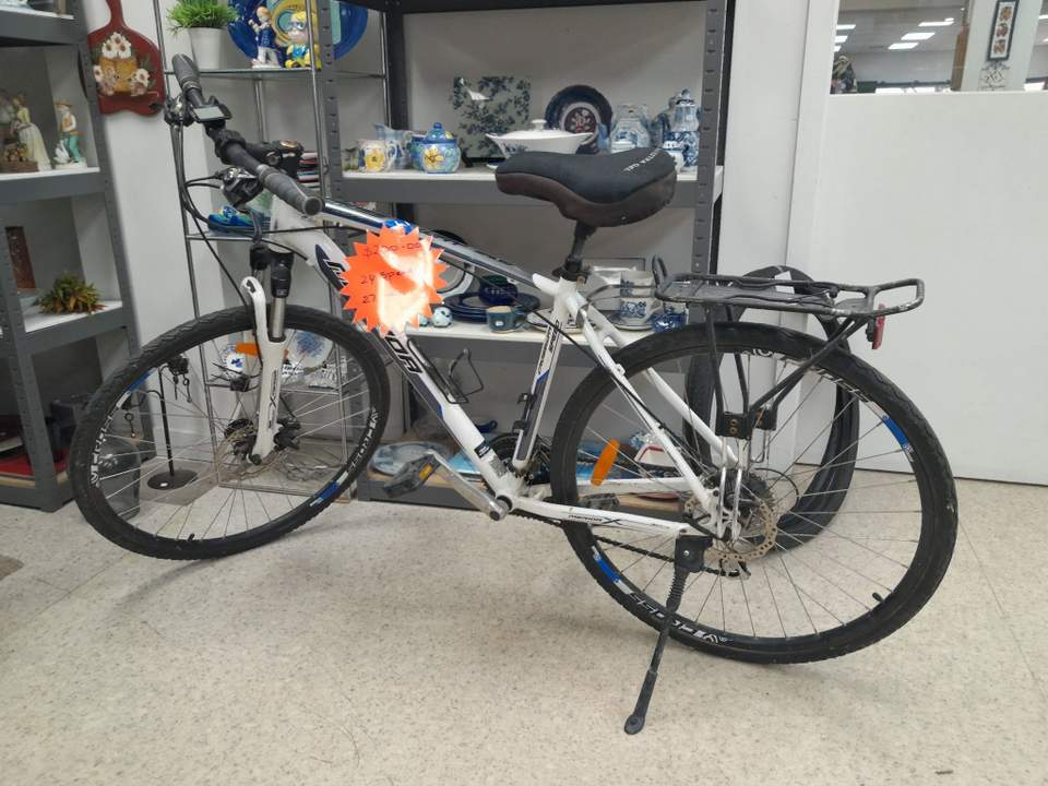Merida 24 speed bike good condition $200 at St John Oamaru Store