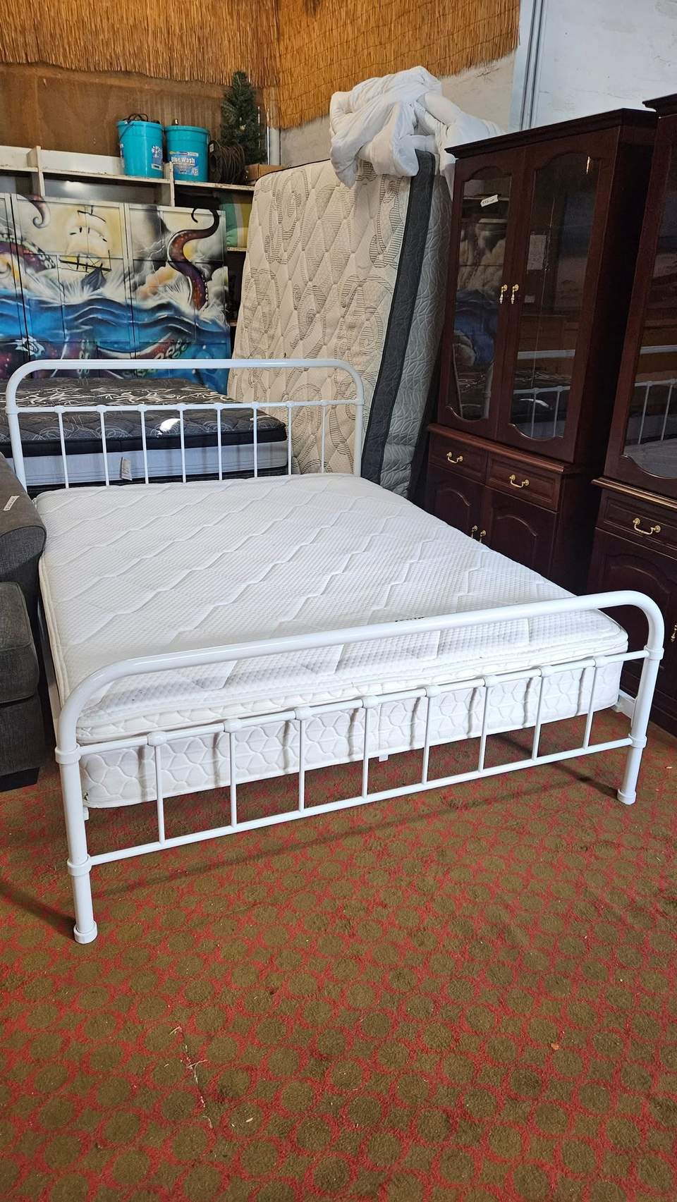 Im late im late for a very important date no time like another for a visit to Secondhand Wonderland 18 Urch St open 930 -3 weekdays 930 -1 Saturdays WE ALSO BUY AND SELL FURNITURE AND WHITEGOODS