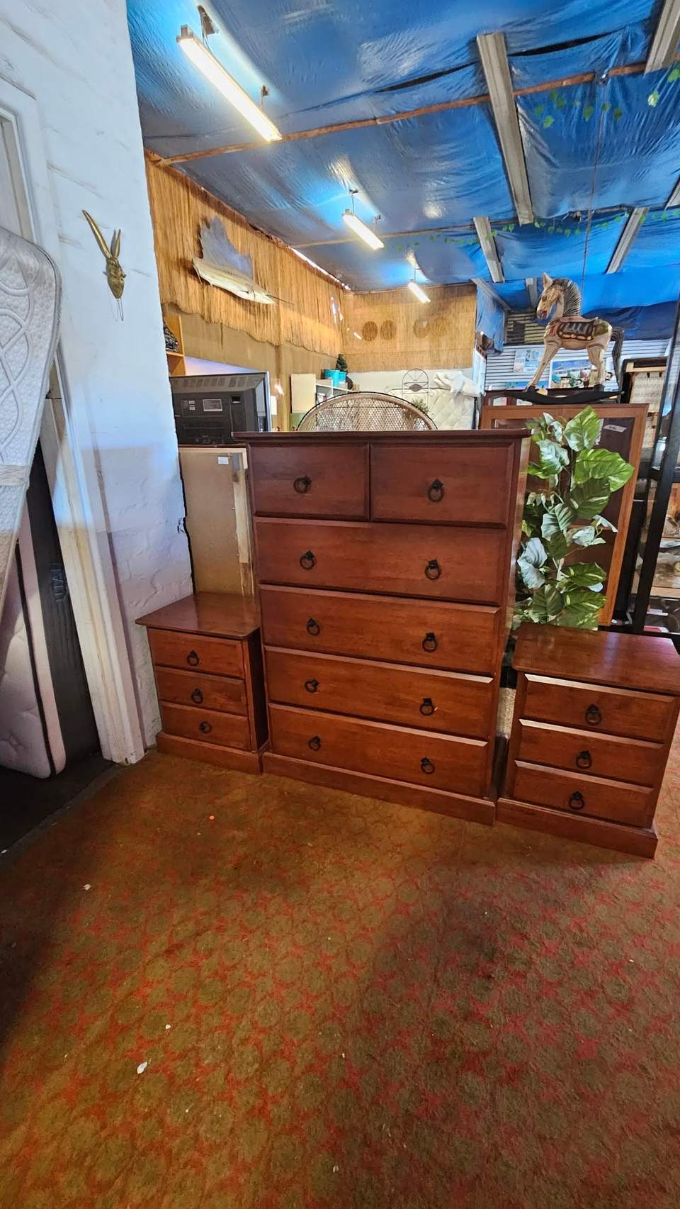 Im late im late for a very important date no time like another for a visit to Secondhand Wonderland 18 Urch St open 930 -3 weekdays 930 -1 Saturdays WE ALSO BUY AND SELL FURNITURE AND WHITEGOODS