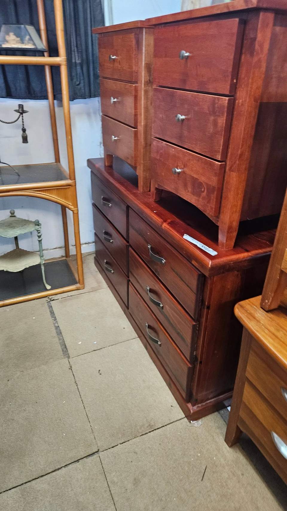 Im late im late for a very important date no time like another for a visit to Secondhand Wonderland 18 Urch St open 930 -3 weekdays 930 -1 Saturdays WE ALSO BUY AND SELL FURNITURE AND WHITEGOODS