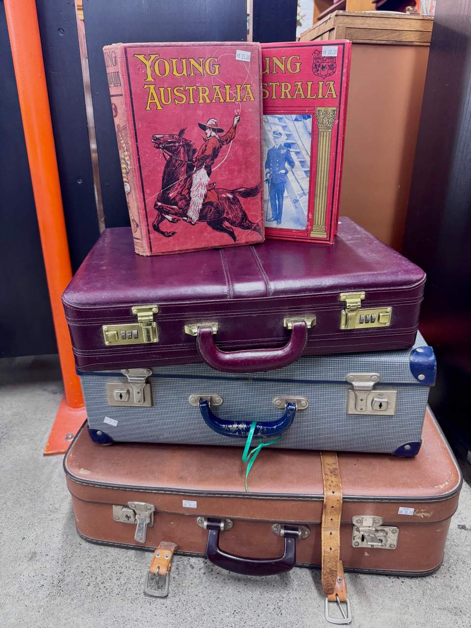 We thought we’d do the leg work for you and find some of the most curious and fabulous items in our Moonee Ponds store. From art and homewares to toy cars, books, hats, clothes, musical instruments and even your next vintage display suitcase - here are a few things that caught our eye this week. 👀 That’s the joy of op shopping - you never quite know what you might find. (Though after this post, hopefully you do! 😉) Pop in, have a browse and give something great its next life in your home. 💚 #opshopfinds #bslopshopfinds #mooneeponds