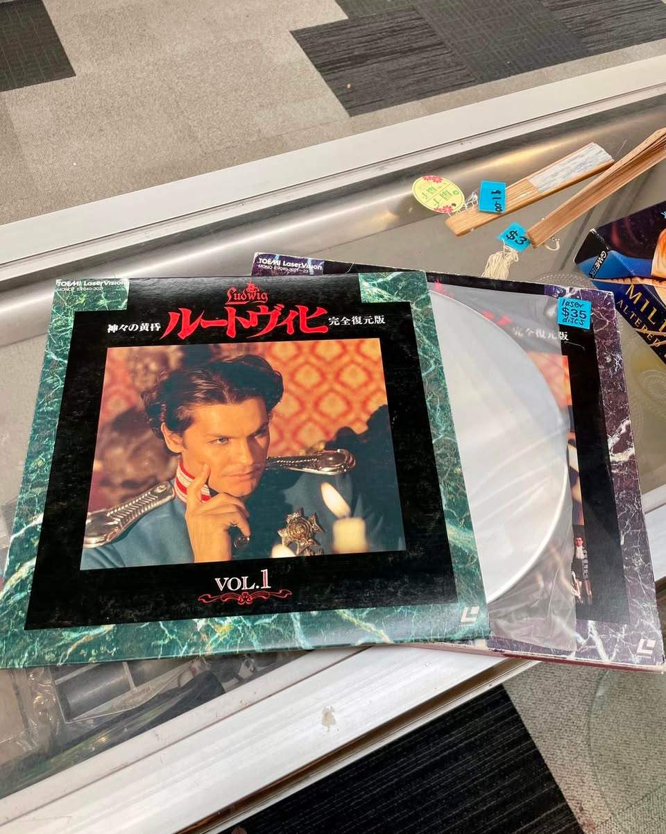 Habitat ReStore Sydenham has a LaserDisc, Dolls of the World, a basketball arcade game, 50 hats and a new camping chair among this week's finds.