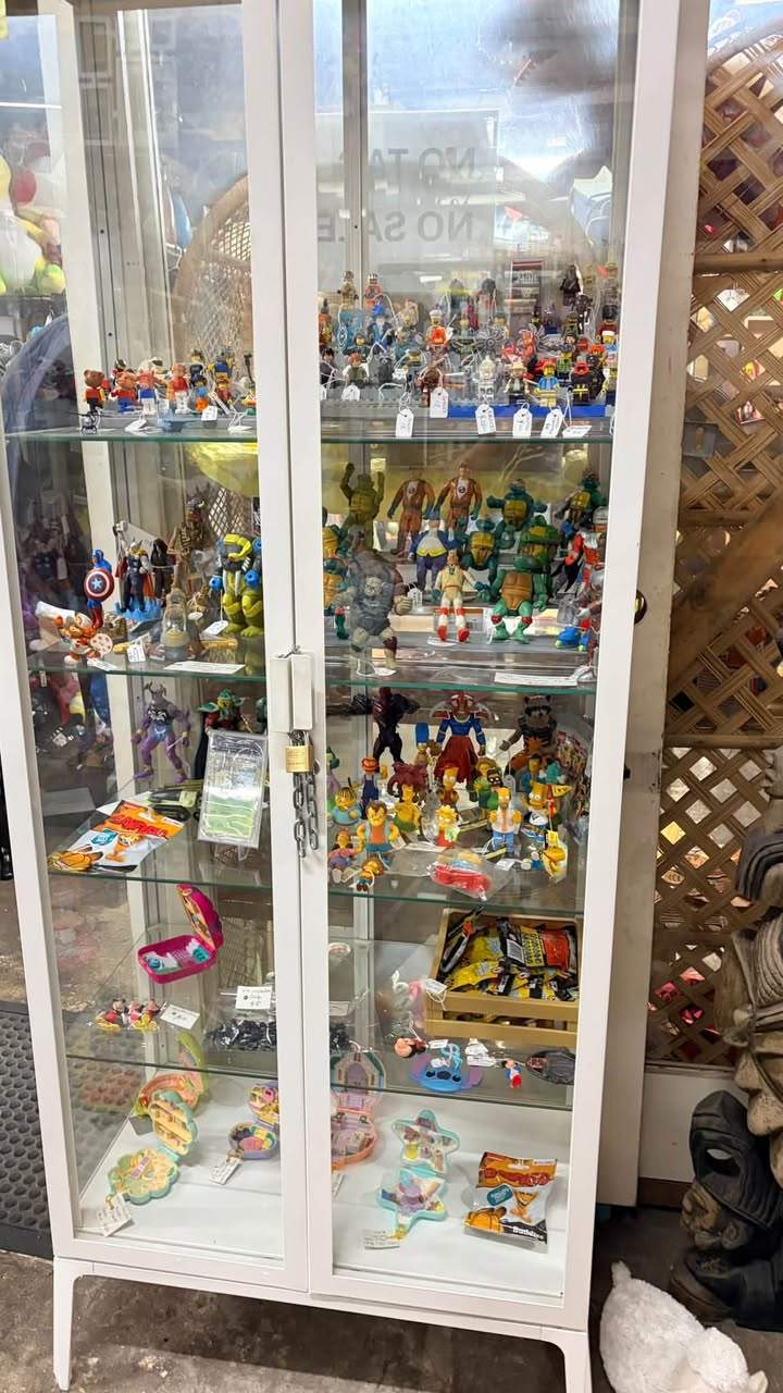 We are restocked and ready for you to pay us a visit.
Check out these great items
.
Find us at 119 Cox Avenue Kingswood
