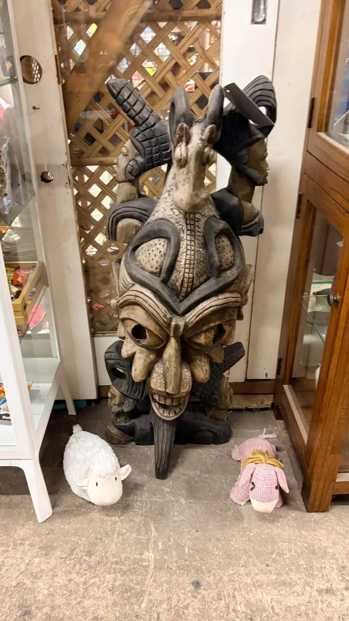 We are restocked and ready for you to pay us a visit.
Check out these great items
.
Find us at 119 Cox Avenue Kingswood