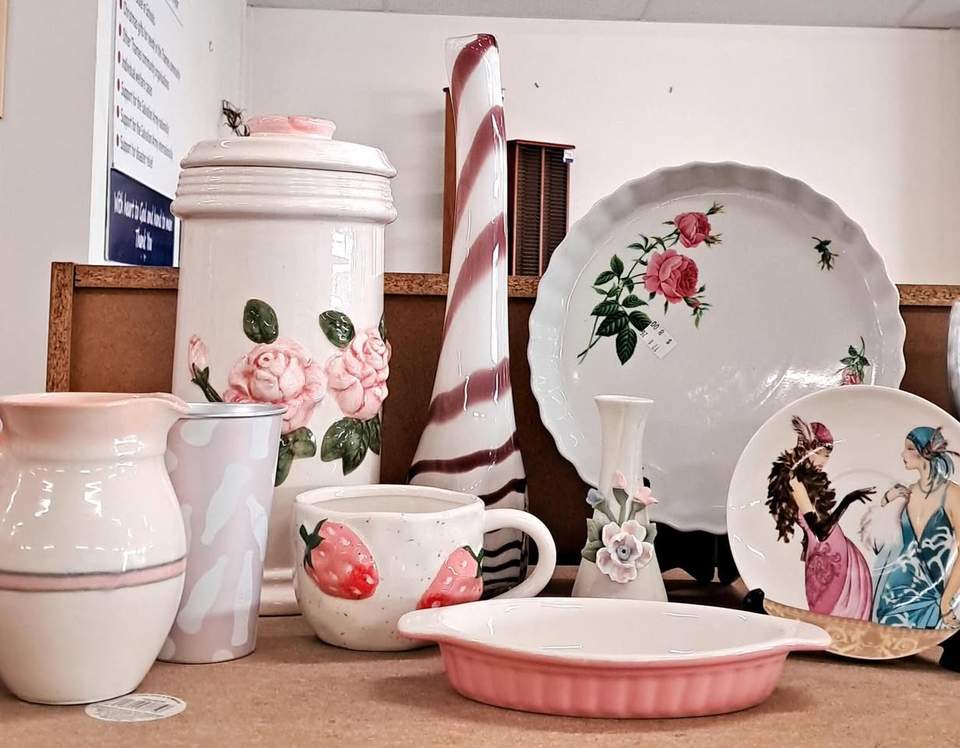 The sun is shining and the birds are singing over here in Thames.  If you're wanting to downsize,  spring clean or just have a big clear out,  we're your go to.  We have a truck available for collection of goods and can arrange deliveries from our store to our customers.  We can be contacted on 078676701.
Opening hours are:
Monday to Friday 9-4:30
Saturday 9-3:00
Thank you for your support,  we'd love to see you.