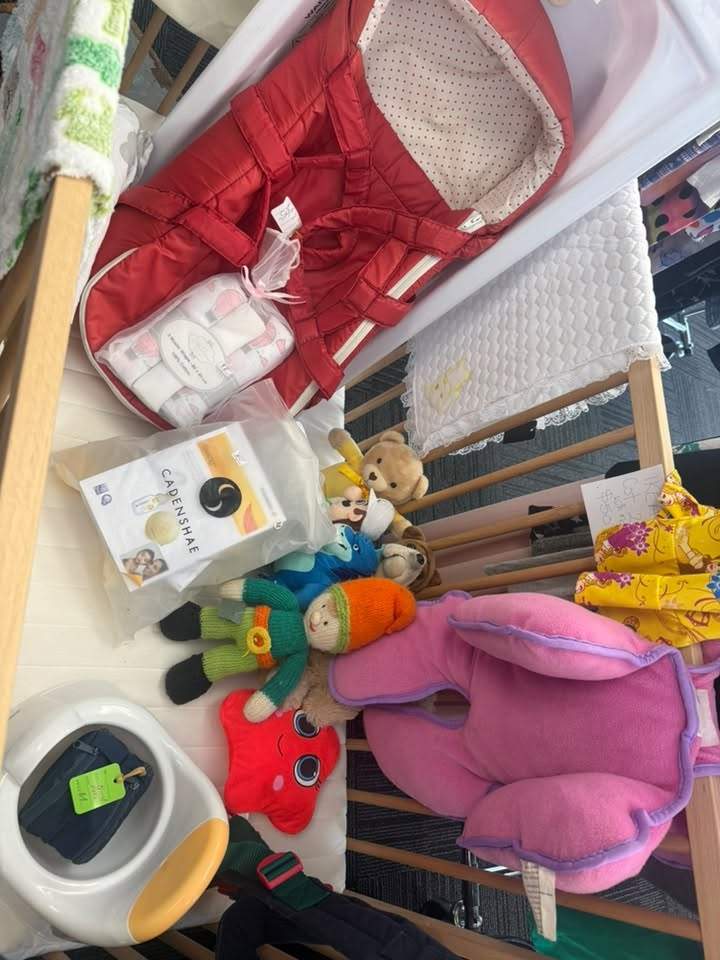 New treasures have arrived at Tararua Community Treasures in Dannevirke!
There’s something for everyone this week — cuddly knitted toys, cosy handmade pieces, framed art, dolls, Funko Pops, puzzles and books, plus handy kitchen finds and more.
Pop in and have a browse — you never know what you’ll discover!
 Tararua Community Treasures, Dannevirke
Come and see what’s in store!