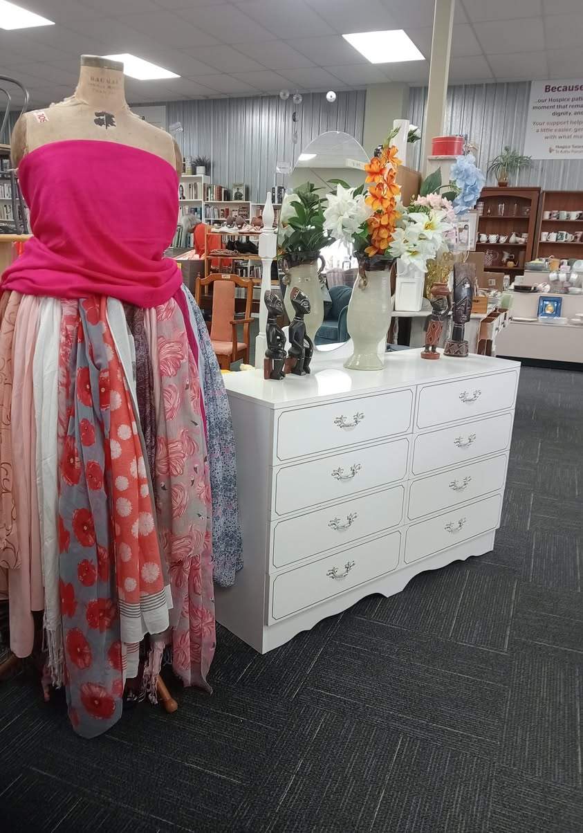 👗🔥 OK… OUR CLOTHING IS LOOKING SERIOUSLY GOOD RIGHT NOW! 🔥👗 We’ve been busy filling the racks and there are some ABSOLUTELY STUNNING pieces out there right now! 😍 Dresses, jackets, tops, pants, gorgeous labels, everyday favourites and those completely random treasures that make op-shopping dangerous for the wallet… 😂🛍️ And the best part? You NEVER know what you’re going to find. So we want to know… 👀👇 💬 WHAT’S THE ONE THING YOU CAN NEVER WALK PAST IN AN OP SHOP? 👗 A gorgeous dress? 🧥 A great jacket? 👖 The perfect pair of jeans? 👚 Tops you definitely don't need another one of? 😂 ✨ A label you recognise? 💎 Or that completely random ONE-OFF find? Tell us below! 👇 Bonus points if you’ve ever walked into our shop for “just a quick look” and somehow walked back out with a bag. 😂🙋‍♀️ ♻️ New pieces are constantly making their way onto the floor, so if you haven't had a rummage lately… it might be time. 👀 📍 Stratford Hospice Shop 🕘 Tuesday–Friday | 9am–3pm 🕘 Saturday | 9am–1pm 💛 Come for a browse. Stay for the treasure hunt. Support Hospice care across Taranaki. #StratfordHospiceShop #HospiceTaranaki #OpShopFinds #ThriftedFashion #PreLovedFashion #SecondHandStyle #StratfordNZ #Taranaki #ShopLocal