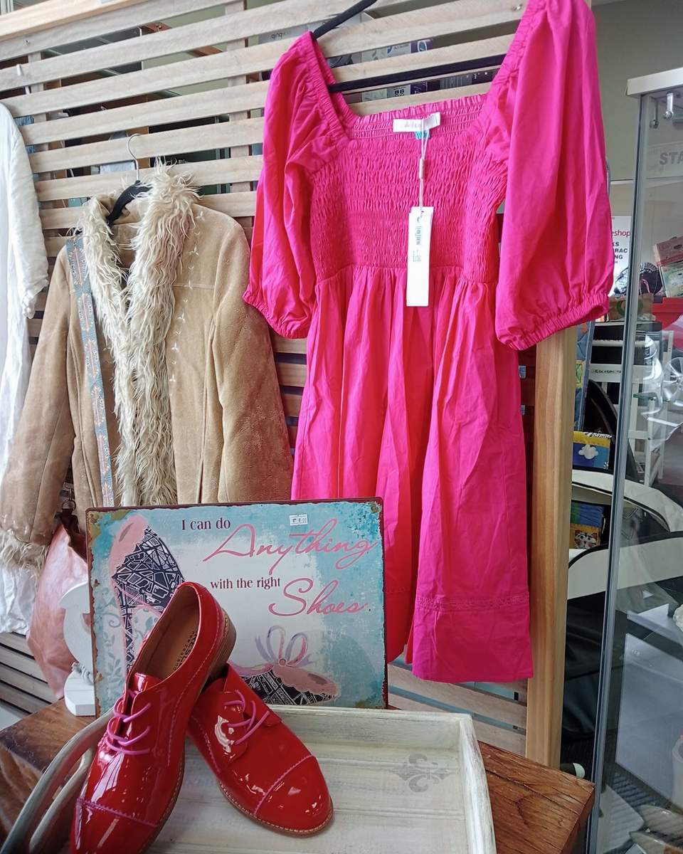 👗🔥 OK… OUR CLOTHING IS LOOKING SERIOUSLY GOOD RIGHT NOW! 🔥👗 We’ve been busy filling the racks and there are some ABSOLUTELY STUNNING pieces out there right now! 😍 Dresses, jackets, tops, pants, gorgeous labels, everyday favourites and those completely random treasures that make op-shopping dangerous for the wallet… 😂🛍️ And the best part? You NEVER know what you’re going to find. So we want to know… 👀👇 💬 WHAT’S THE ONE THING YOU CAN NEVER WALK PAST IN AN OP SHOP? 👗 A gorgeous dress? 🧥 A great jacket? 👖 The perfect pair of jeans? 👚 Tops you definitely don't need another one of? 😂 ✨ A label you recognise? 💎 Or that completely random ONE-OFF find? Tell us below! 👇 Bonus points if you’ve ever walked into our shop for “just a quick look” and somehow walked back out with a bag. 😂🙋‍♀️ ♻️ New pieces are constantly making their way onto the floor, so if you haven't had a rummage lately… it might be time. 👀 📍 Stratford Hospice Shop 🕘 Tuesday–Friday | 9am–3pm 🕘 Saturday | 9am–1pm 💛 Come for a browse. Stay for the treasure hunt. Support Hospice care across Taranaki. #StratfordHospiceShop #HospiceTaranaki #OpShopFinds #ThriftedFashion #PreLovedFashion #SecondHandStyle #StratfordNZ #Taranaki #ShopLocal