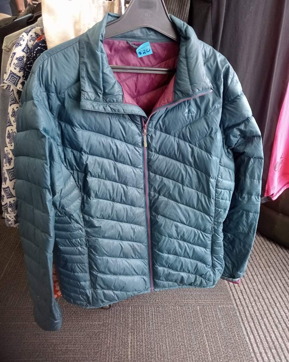 👗🔥 OK… OUR CLOTHING IS LOOKING SERIOUSLY GOOD RIGHT NOW! 🔥👗 We’ve been busy filling the racks and there are some ABSOLUTELY STUNNING pieces out there right now! 😍 Dresses, jackets, tops, pants, gorgeous labels, everyday favourites and those completely random treasures that make op-shopping dangerous for the wallet… 😂🛍️ And the best part? You NEVER know what you’re going to find. So we want to know… 👀👇 💬 WHAT’S THE ONE THING YOU CAN NEVER WALK PAST IN AN OP SHOP? 👗 A gorgeous dress? 🧥 A great jacket? 👖 The perfect pair of jeans? 👚 Tops you definitely don't need another one of? 😂 ✨ A label you recognise? 💎 Or that completely random ONE-OFF find? Tell us below! 👇 Bonus points if you’ve ever walked into our shop for “just a quick look” and somehow walked back out with a bag. 😂🙋‍♀️ ♻️ New pieces are constantly making their way onto the floor, so if you haven't had a rummage lately… it might be time. 👀 📍 Stratford Hospice Shop 🕘 Tuesday–Friday | 9am–3pm 🕘 Saturday | 9am–1pm 💛 Come for a browse. Stay for the treasure hunt. Support Hospice care across Taranaki. #StratfordHospiceShop #HospiceTaranaki #OpShopFinds #ThriftedFashion #PreLovedFashion #SecondHandStyle #StratfordNZ #Taranaki #ShopLocal