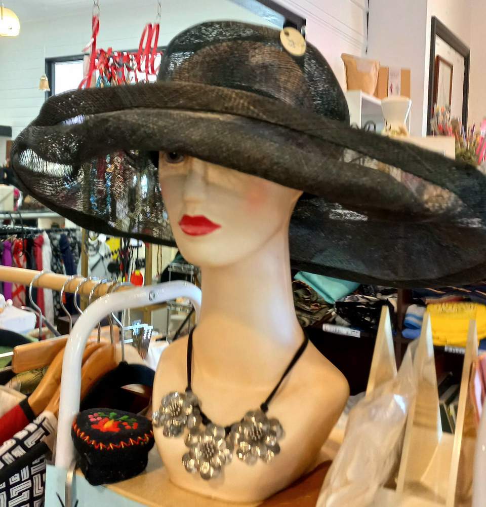 So many bargains at The Robertson Burrow Community Op Shop We're open Wed to Sun 10am-2pm. 26 Hoddle St Robertson.  Ph: 0493 199 668 (Sorry no holds via this post or postage) #springintorobertson #tuliptime #TogetherWeBloom #robertsonnsw #tuliptimesouthernhighlands Robertson Discover More