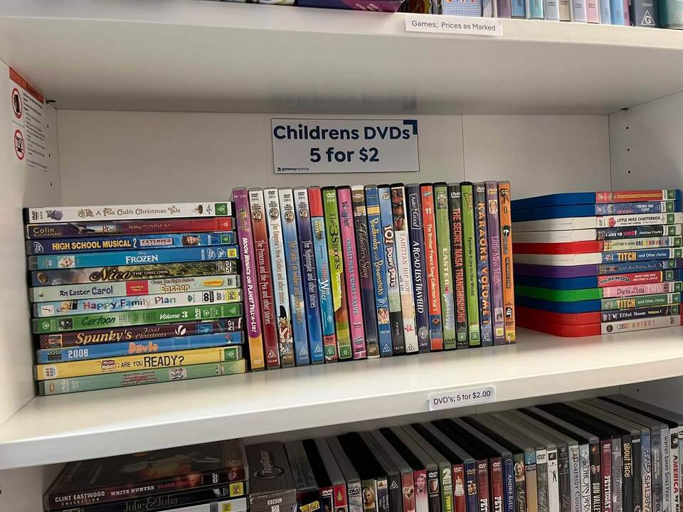 School holidays sorted!
We have all your goodies to keep the kids occupied during the school holidays. Discover books, games, puzzles, craft supplies and so much more at our Op Shop. Come in and grab a bargain while supporting your local community!
1052 Mt Gravatt Capalaba Road, Mackenzie
Hours;
Tuesday to Friday; 9am to 3pm
2nd & 4th Sat of each month; 9am to 12pm
#GatewayCareOpShop #SchoolHolidayFun #KidsActivities #OpShopFinds #PreLovedTreasures  #FamilyFun #SchoolHolidayIdeas #SustainableShopping #ThriftFinds #OpShopAustralia #BargainHunters #BrisbaneOpShop #MackenzieQLD #GatewayBaptist #SupportLocal #CommunityCare #AffordableFamilyFun #OpShopTreasures #SecondHandFirst #ShopLocalQLD