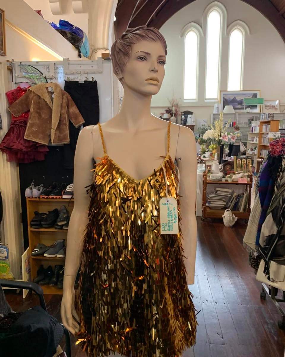 Leo Lin Robyn Sequin Slip Mini Dress Size 14 OOTD #thriftstore #adelaidefashion #opshop #thrifted #sustainablefashion #adelaideopshops #adelaide #thingstodoinadelaide #opshopsofadelaide #reducereuserecycle #opshopfinds #southaustralia #adelaideopshopsrule #justadelaidethings #thriftshop