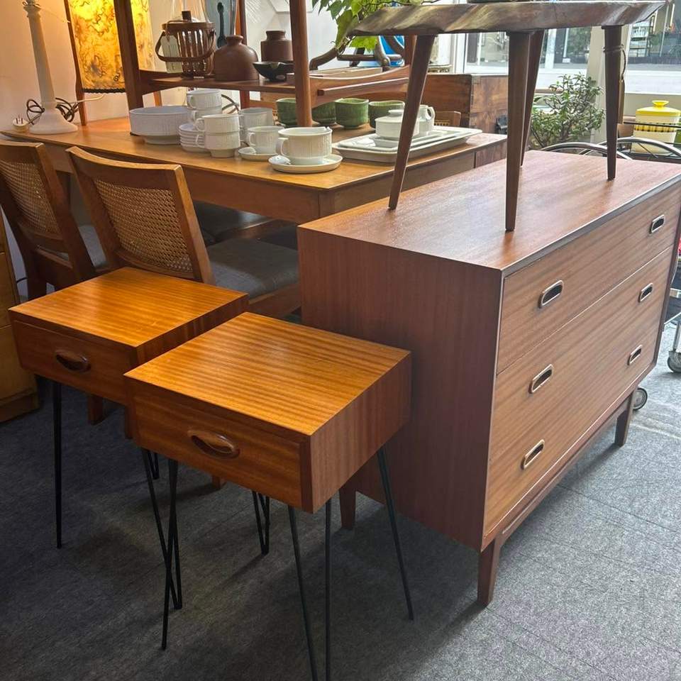 Is your name Lorraine? If it is then these stunning Mid Century NZ made “Lorraine” design upcycled bedside drawers by Fowler Drummond Waddell could be a great addition to your home…we’re open today till 5pm and then Saturday and Sunday 11am till 3pm
#midcenturyfurniture #midcentury #midcenturyinteriors #nzmade #nzmidcenturymodern #nzmidcenturyfurniture