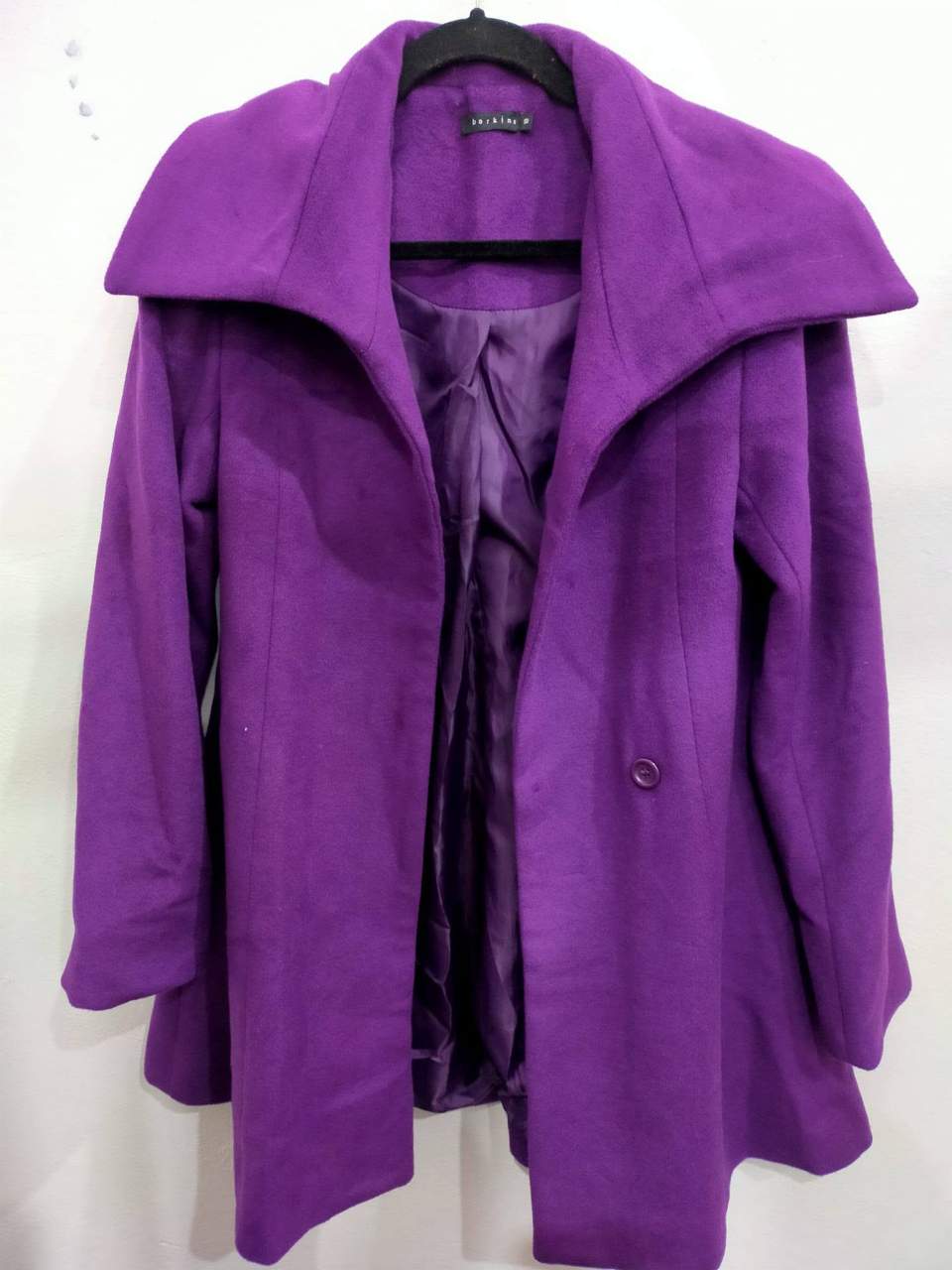 AUGUST SPECIAL $5 Bag Sale On all regular priced winter adult and children's clothing. The sale also includes shoes and linen items. Note: labelled items are exempt from the sale CD and DVD discs now 50c each