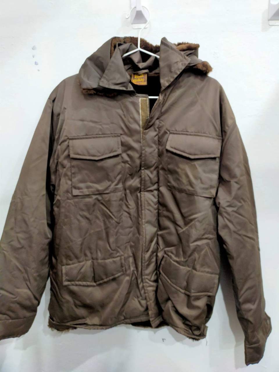 AUGUST SPECIAL $5 Bag Sale On all regular priced winter adult and children's clothing. The sale also includes shoes and linen items. Note: labelled items are exempt from the sale CD and DVD discs now 50c each
