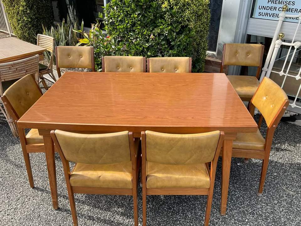 New Arrivals
Second Hand Rose