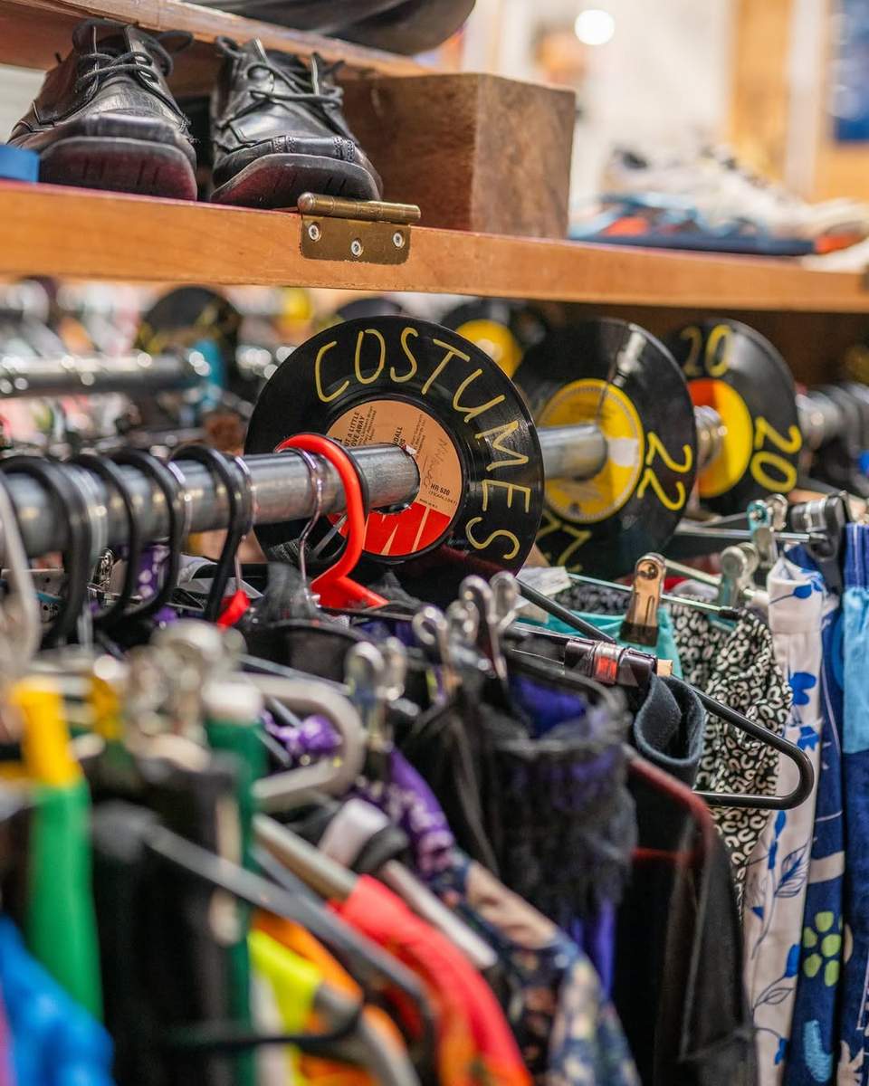 Whether you're looking for a retro day costume, something for a gala night or a funny hat for Halloween, we've got you covered! Costumes and hats $3, dresses $4 and retro ski jackets from $10 (unless otherwise marked).