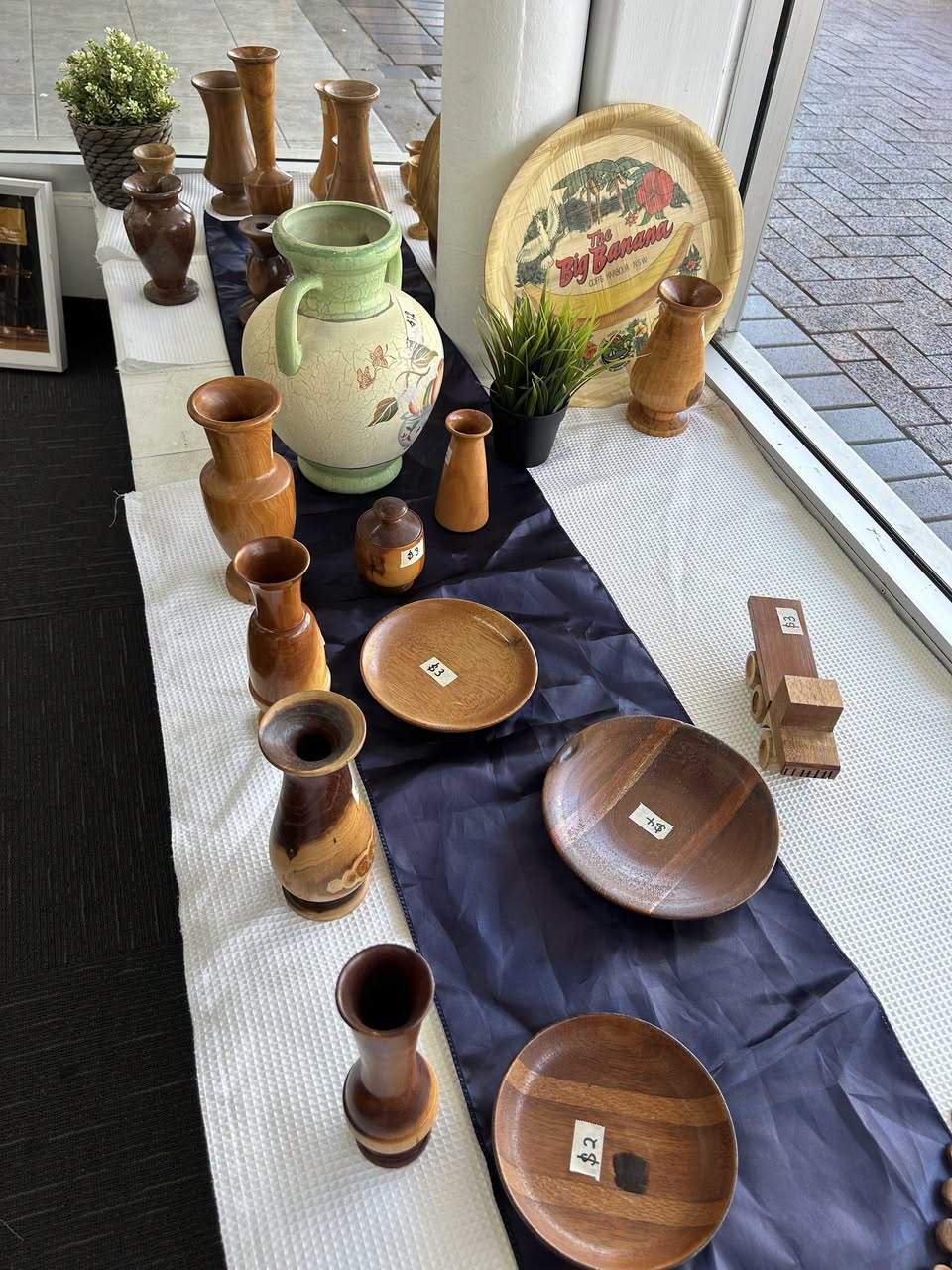 BEST Community Shed will be closed on Monday 5th October due to the long weekend Public Holiday.
We look forward to seeing you on Tuesday when trading will resume.
In the meantime check out our latest window display.