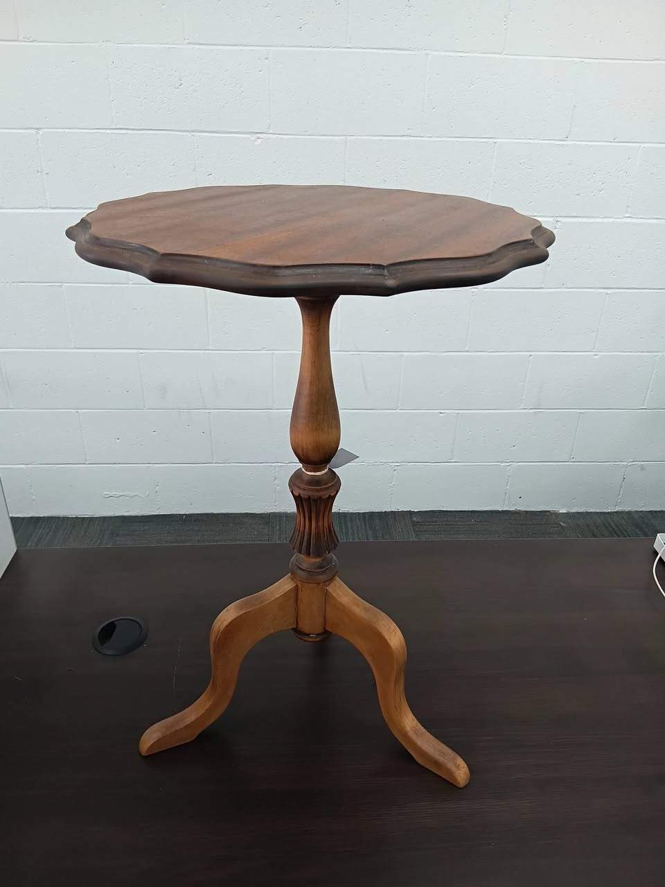 Quality furniture is available at The Hospice  Shop located at 34 Bank street.
Youll find unique pieces from vintage,retro and modern.
New stock is put on the floor daily, so make us your regular stop!
Open Monday-Saturday 10-4pm