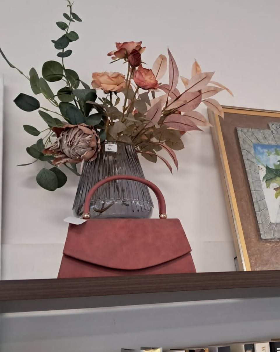 Beachy Boho is calling at elcies Semaphore… Slick & silky gowns, fabulous florals & soft tones for accessories are the highlight this week. All your favourite brands including Country Road, Cue, Veronika Maine, and Mela Purdie. See something you LOVE??? 🩷 First in best dressed at Elcies: Semaphore: 231 Military Road (Behind IGA) ☎️ 7070 6786 OPEN 7 DAYS A WEEK