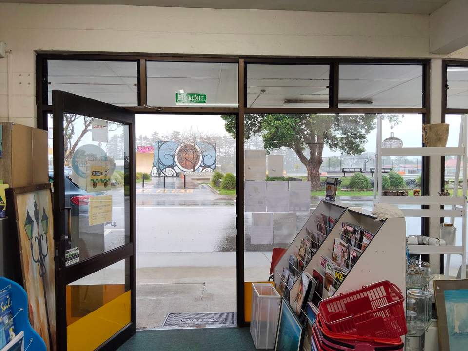 When's it's Raining shop!!! Open til 4pm today.