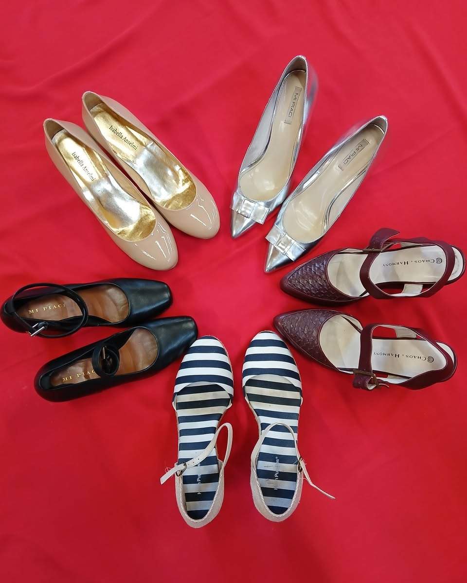 Did you know we sell shoes?
We accept donations of the above items if in great condition.  May have to limit donations at some times due to storage space.
Open weekdays 9am to 1pm and Saturdays 9.30am to 1.30pm.
Come and visit us down the driveway at 485 Richardson Rd,  Mt Roskill. Plenty of parking around the back with exit out to Boyce Ave.
