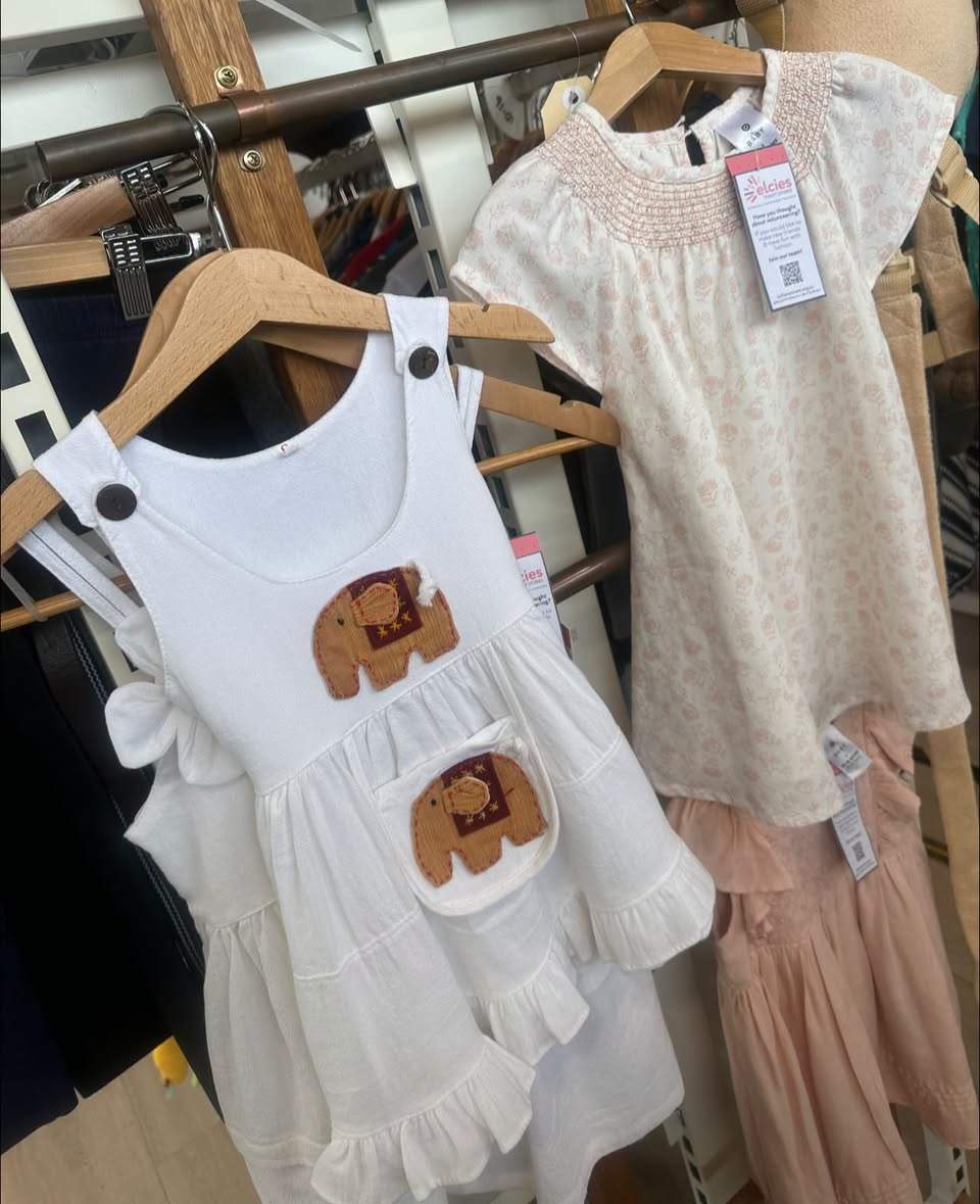 Thank you to Jan and Barry (regular visits to our Semaphore Store) for your beautiful donation of a handmade sign for our Kids Zone! Your cleverly crafty skills are very much appreciated and our team are delighted to work out which spot will be best for it. A nice way to highlight the fun games & toys, and fabulous fashion for children. Check out the cool new bike that’s available too ⬇️ ⬇️ See something you know the little ones would love? Head on in - we’re open after school til 5pm! See you at Elcies Semaphore: 231 Military Road Or call ☎️ 7070 6786 for more info.