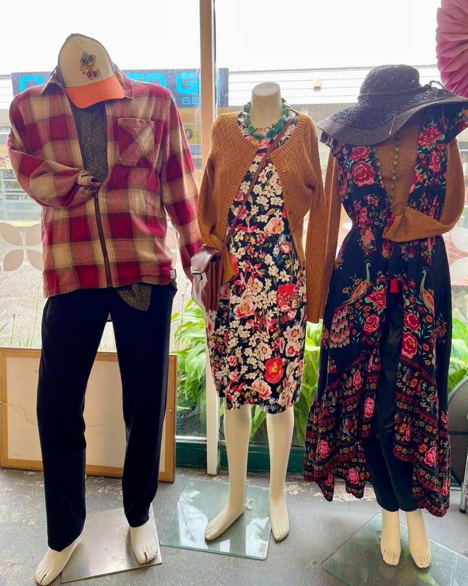 Happy Rāmere!
Our sorting elves have been hard at work.
We have refreshed spring racks, revamped comfy furniture, shelves of sparkling glassware and spooky bargains ready for Halloween.

Oh…and if you’re into up-cycling
Lucky Dip boxes for $5 each
Cheap as chips jeans for patching
$2 women’s trousers
A jam packed $2 rack…
OPEN
Mon - Sat 10am - 4pm
Have a beautiful weekend x