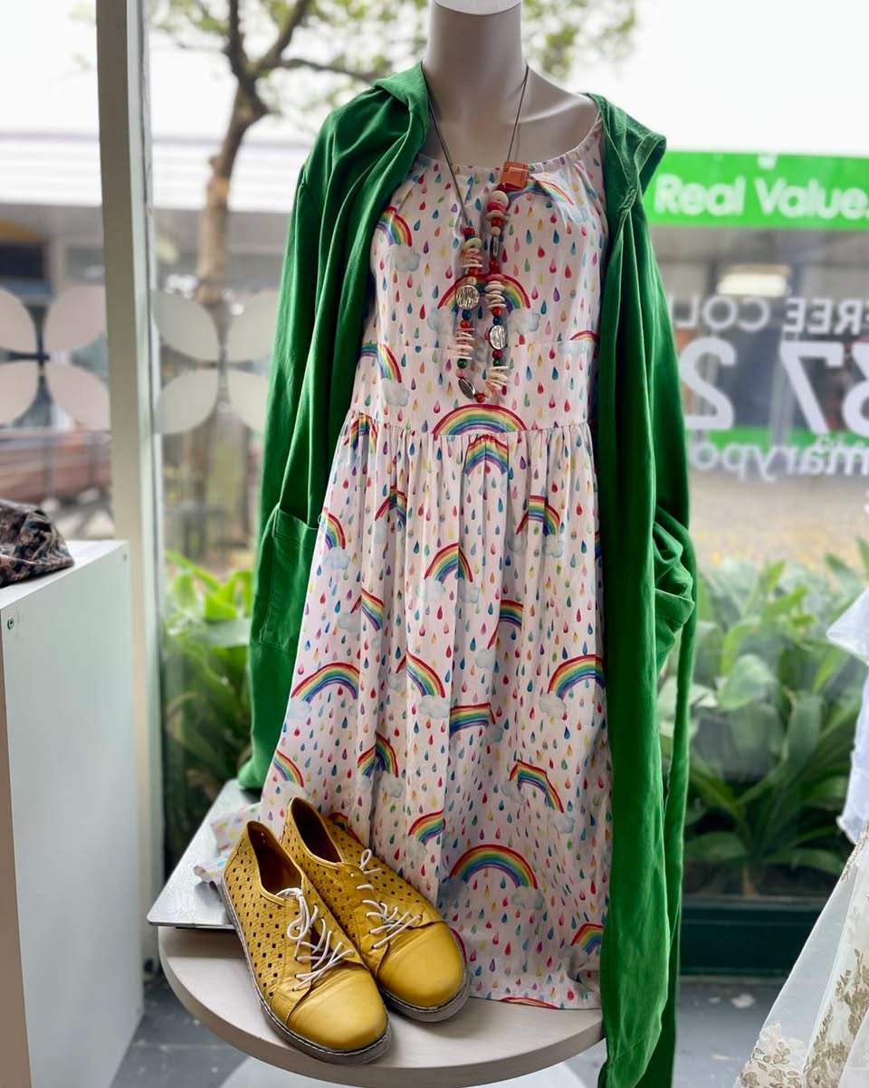 Happy Rāmere!
Our sorting elves have been hard at work.
We have refreshed spring racks, revamped comfy furniture, shelves of sparkling glassware and spooky bargains ready for Halloween.

Oh…and if you’re into up-cycling
Lucky Dip boxes for $5 each
Cheap as chips jeans for patching
$2 women’s trousers
A jam packed $2 rack…
OPEN
Mon - Sat 10am - 4pm
Have a beautiful weekend x