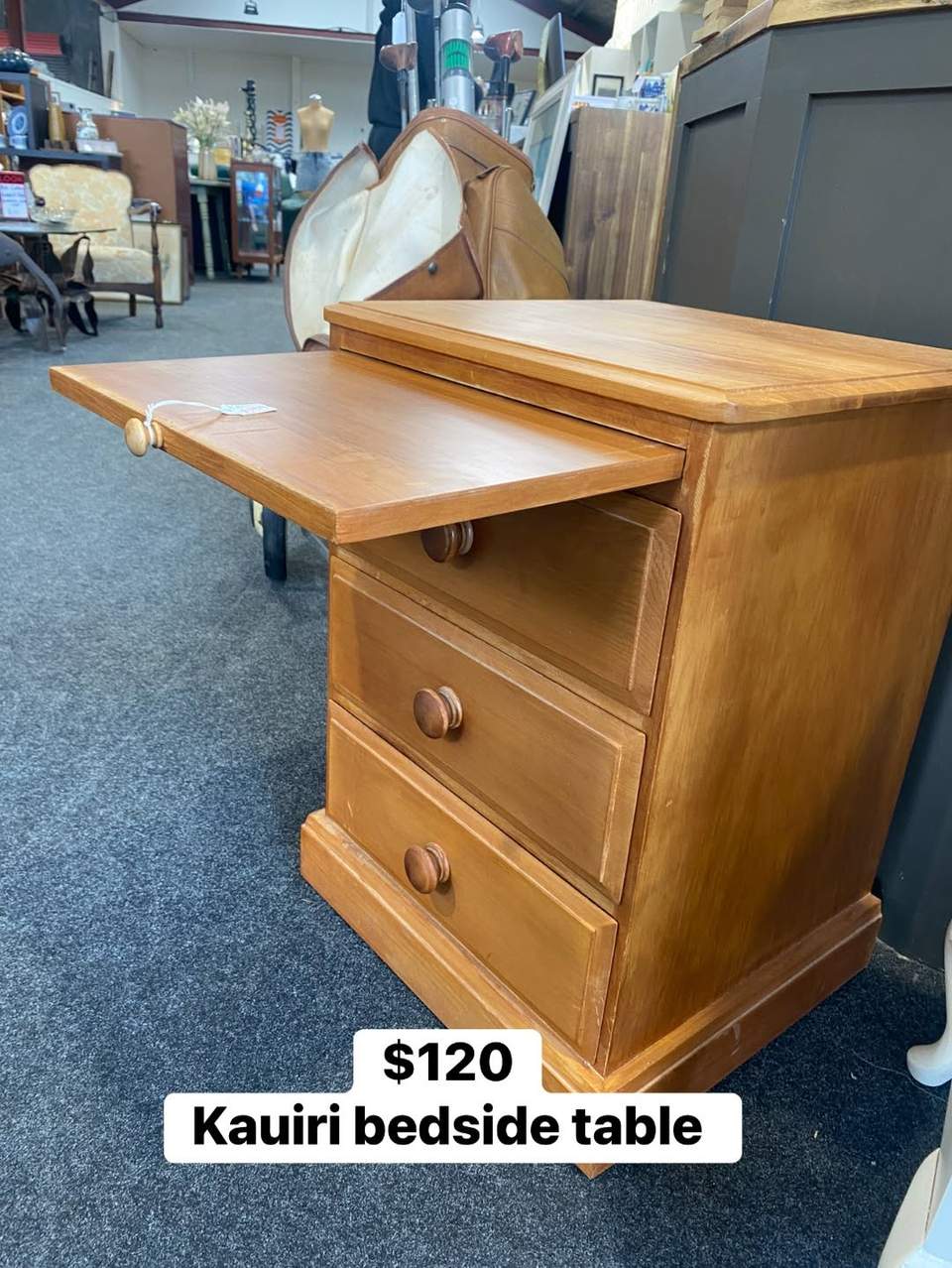 ☀️Happy Thursday☀️ Beautiful pieces fresh on the shop floor today! 🛍️Come have a browse! 🛍️ 321 Fraser street, Tauranga Open - Tuesday- Saturday 8:30-4 Closed - Sunday & Monday 📦🚛 We need your donations! Call us on 07 5710775 or email us at admin@bridgeoutreach.org.nz and get booked in for a FREE donation pick up!
