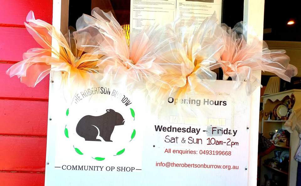 We've embraced Spring into Robertson & all things floral. We're open this weekend 10am-2pm, if your seeing the beautiful tulips in Bowral, make sure you visit us as well. #worththedrive  @tuliptimeflowerfestival #bloominfriday #TogetherWeBloom #tuliptime #visitsouthernhighlands #villageofrobertson #visitrobertson #springintorobertson Robertson Discover More #tuliptimeflowerfestival  #tuliptimesouthernhighlands