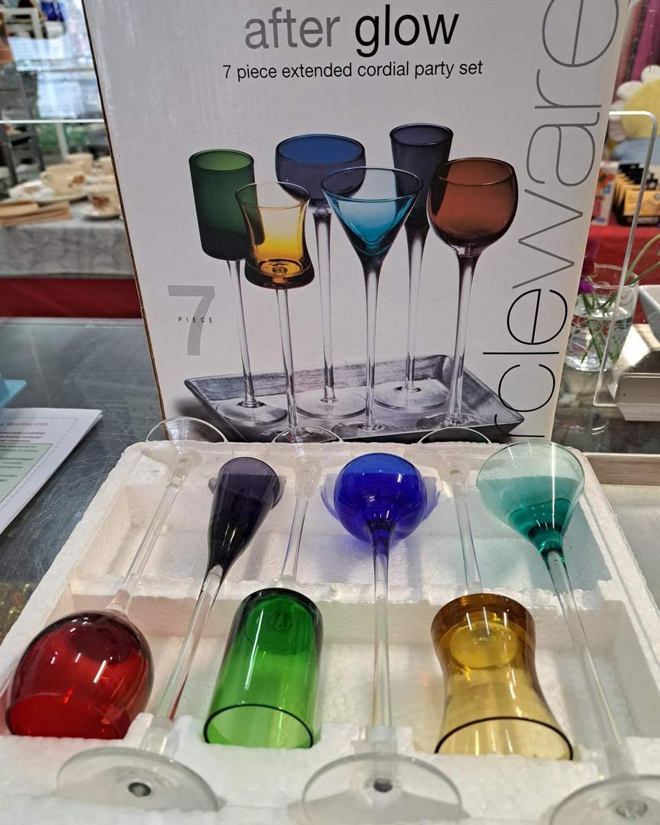 Look at this set of gorgeous hand blown glasses by Artland!